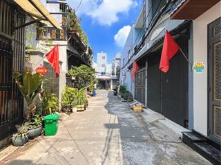 Nhà 2 tầng  4x10m  nhỉnh 4 tỷ  sát ngã tư bốn xã  hxh  bình hưng hoà