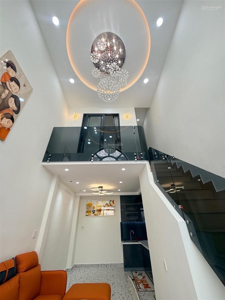 Nhà 3 tầng  3.6x 7.5m  giá 3. * tỷ  tân quý  tân phú