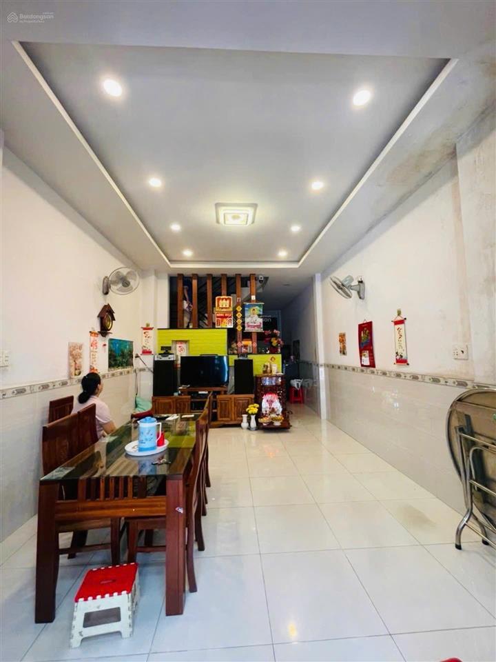 Nhà 4 x 14  nhỉnh 5 tỷ  hẻm nhựa lê văn quới  bình tân