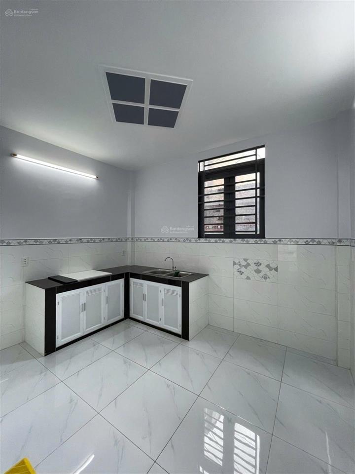 Nhà 2 tầng  4x11m  hxh thông  nhỉnh 3 tỷ  hương lộ 2  bình tân