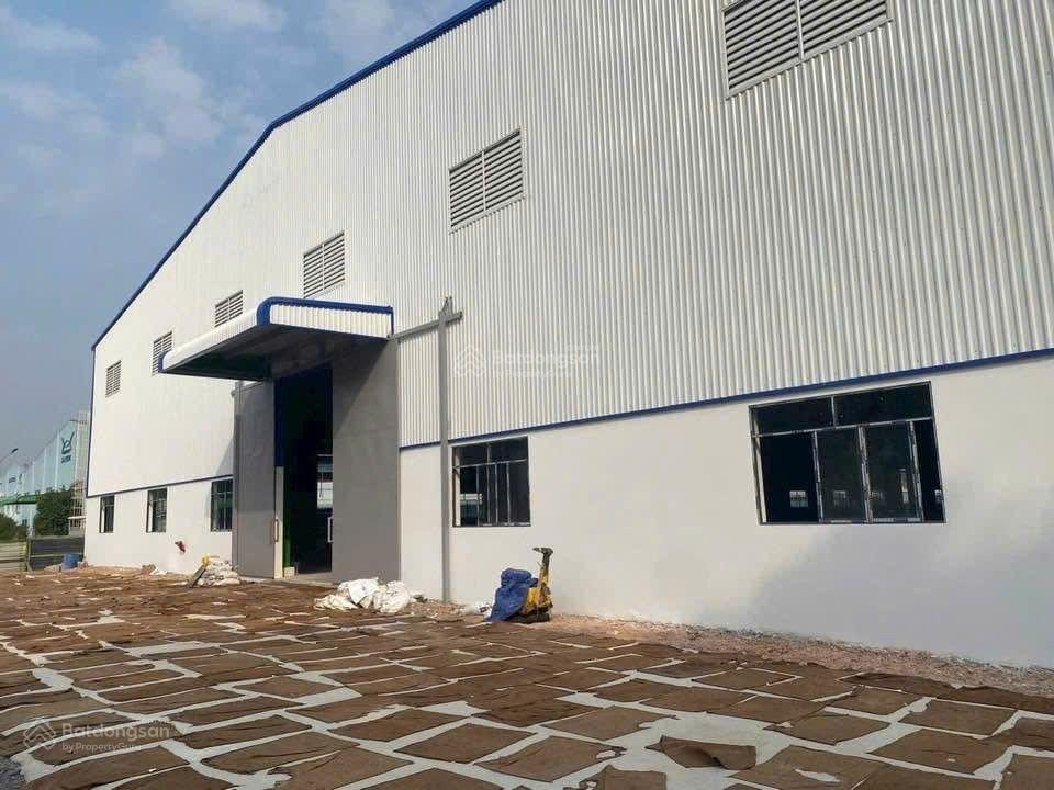 Cho thuê xưởng kcn bến cát tp hcm dt 6700m2, giá thuê 117.436,5đ/m2/tháng