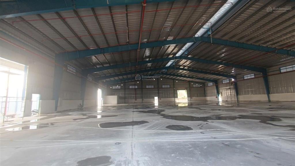 Bán xưởng đang có dòng tiền ở tân uyên tp hcm dt đất 20.000m2 dt xưởng 10.000m2 giá bán 120 tỷ