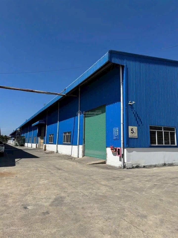 Cho thuê/bán xưởng ở phú giáo bình dương, diện tích 21.000m2 giá thuê 3 usd/m2, bán 180 tỷ.