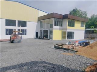 Cho thuê xưởng tân uyên dt 5400m2 giá 3 usd