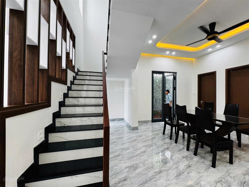 Nhà 2 tầng sát trường tiểu học thuỷ xuân  ở ngay, giá tốt 3 tỷ 090