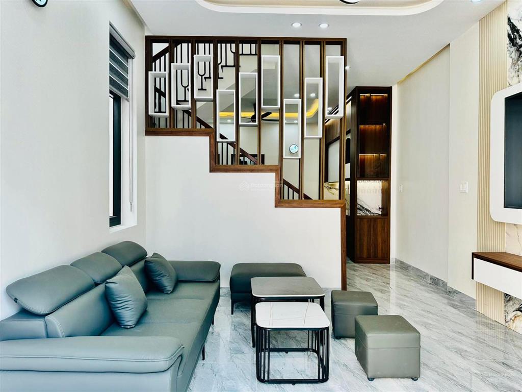 Nhà 2 tầng sát trường tiểu học thuỷ xuân  ở ngay, giá tốt 3 tỷ 090