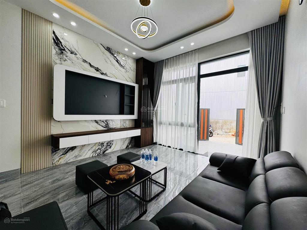 Nhà 2 tầng sát trường tiểu học thuỷ xuân  ở ngay, giá tốt 3 tỷ 090