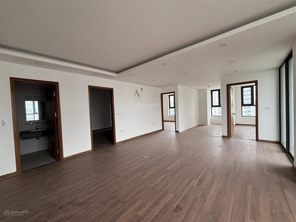 Bán căn hộ 1108 ct3 chung cư x2 đại kim sổ đỏ chính chủ 107,2m2 thông thuỷ