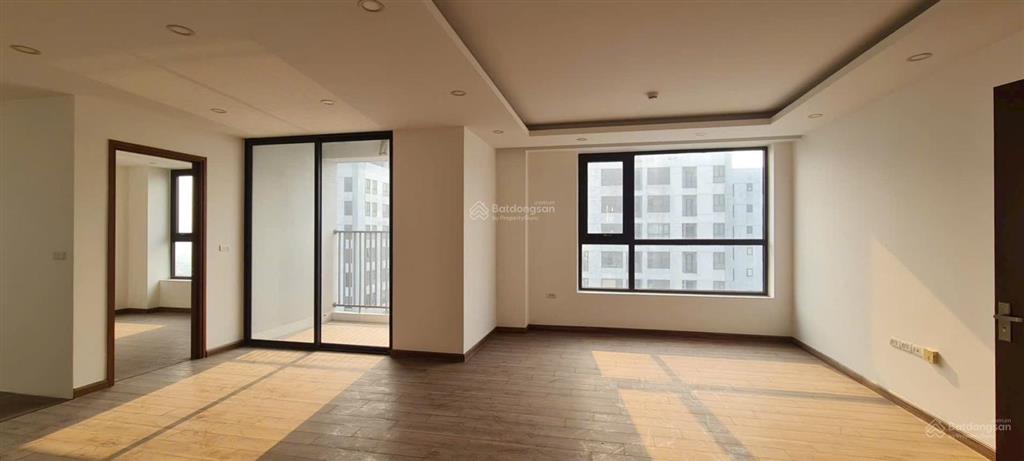Bán căn hộ 1108 ct3 chung cư x2 đại kim sổ đỏ chính chủ 107,2m2 thông thuỷ