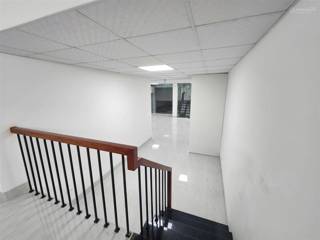 Cho thuê nhà liền kề khu đô thị mới linh đàm 120m2 x 3 tầng giá 35tr/tháng gần trường bill gates