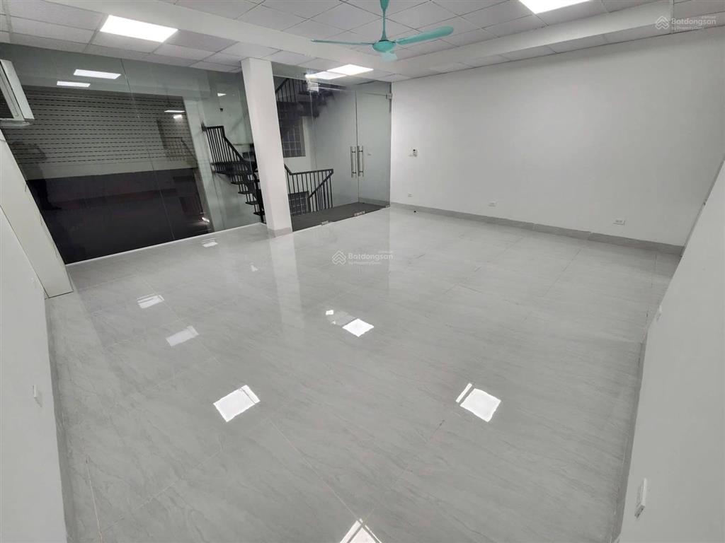 Cho thuê nhà liền kề khu đô thị mới linh đàm 120m2 x 3 tầng giá 35tr/tháng gần trường bill gates