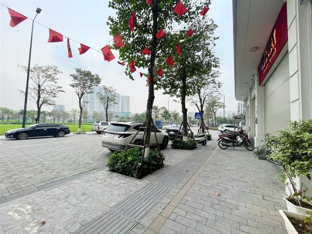 Cho thuê liền kề the manor 5 tầng view thoáng đẹp nhận nhà ngay