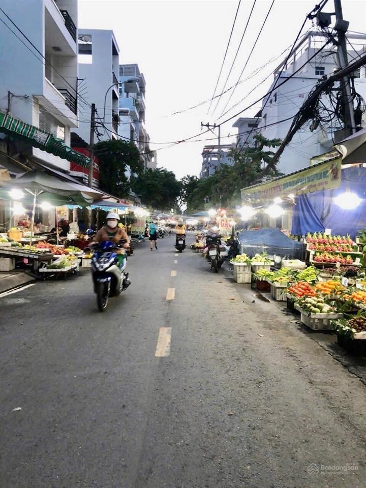 Đất nở hậu  hẻm ô tô 7 chỗ, quận 7  sát phú mỹ hưng  giá tốt đầu tư