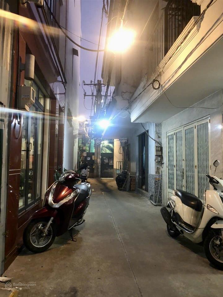 Bán mảnh đất vuông vắn, hẻm rộng sạch đẹp, khu dân cư dân trí và an ninh đường huỳnh tấn phát,q7.