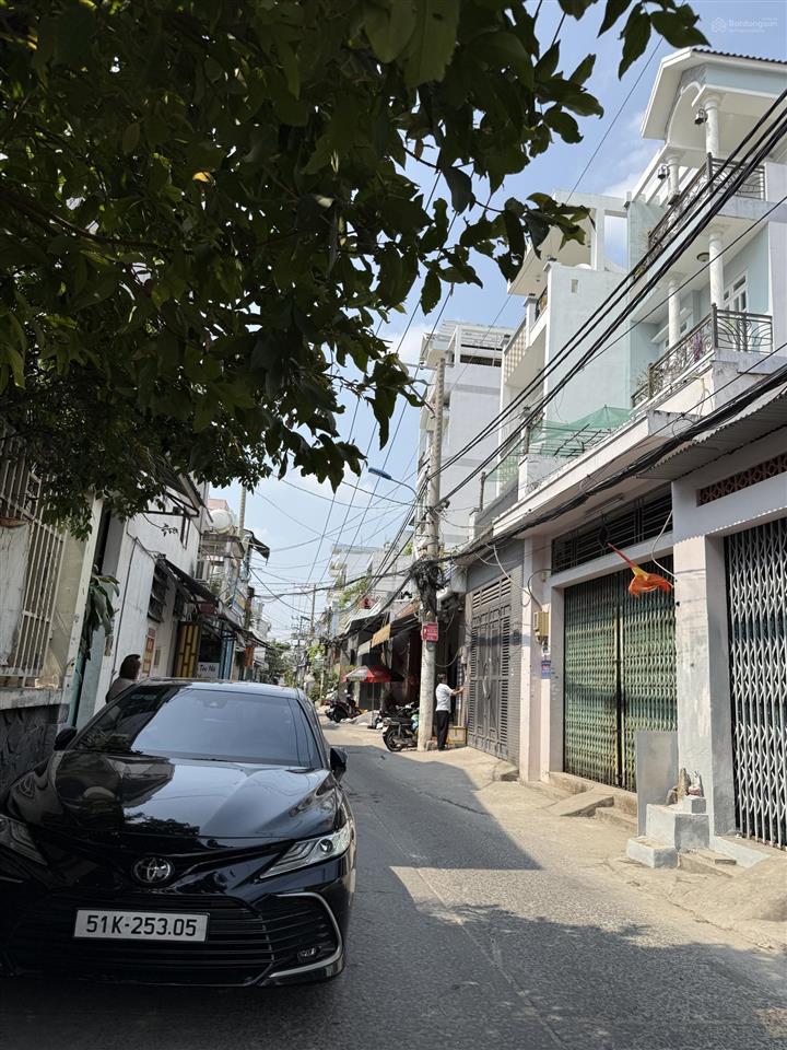 Ko có căn rẻ hơn chỉ hẻm xe tải 3.5 tỷ 3pn  3 tầng  gần đất mới (bình trị đông) 49m2  bình tân