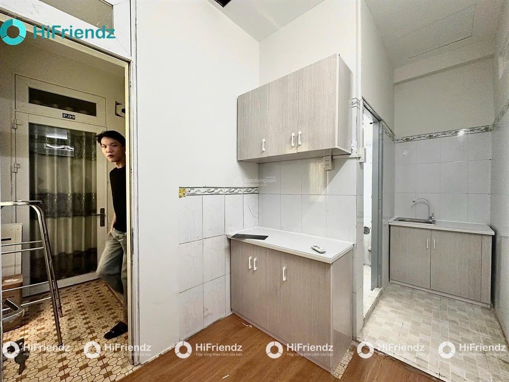 Cho thuê phòng tách bếp cửa sổ trời