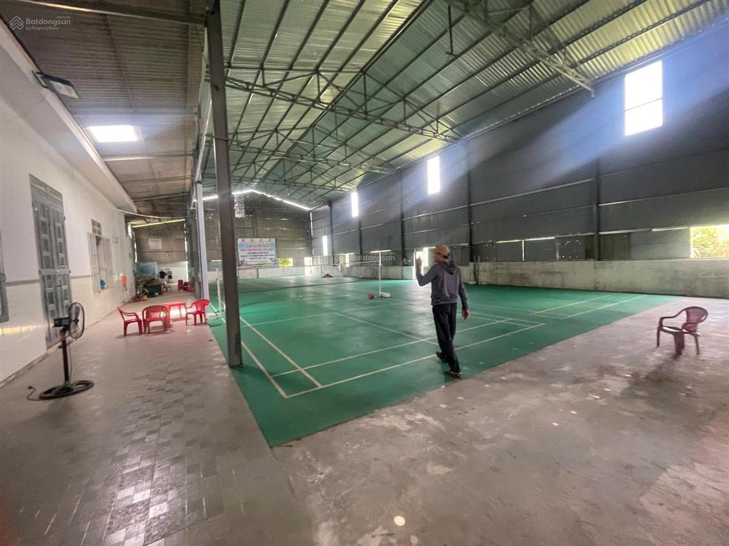 Bán đất có sẵn sân bóng mini mặt tiền đt721, kinh doanh ngay