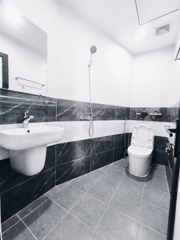 Siêu hiếm dt bền vững ccmn trần duy hưng 70tr/th,72m2*6t,mt6m,16 phòngkk,full pccc,tm,3 thoáng,