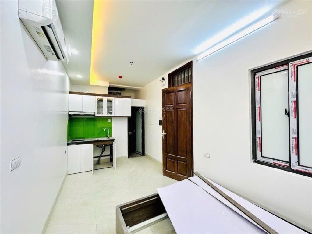 Siêu phẩm toà ccmn nguyễn ngọc vũ 60m2*6t,mt4m,14 phòngkk,dt 60tr/th,full pccc,tm,gần chợ,3 thoáng