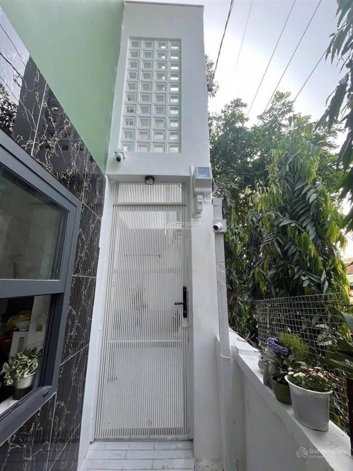 2pn 1wc nhà mới khai trương cực xinh, giá cực tốt, lại còn ngay trung tâm, tiện qua q4, q1, kcx