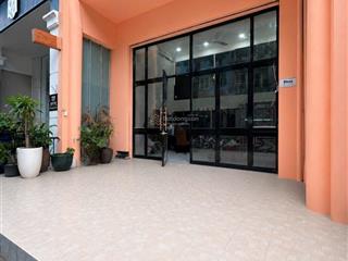 Cho thuê mặt bằng kinh doanh đa ngành nghề, mặt tiền phú mỹ hưng q7, khu phố sầm uất nhiều tiện ich