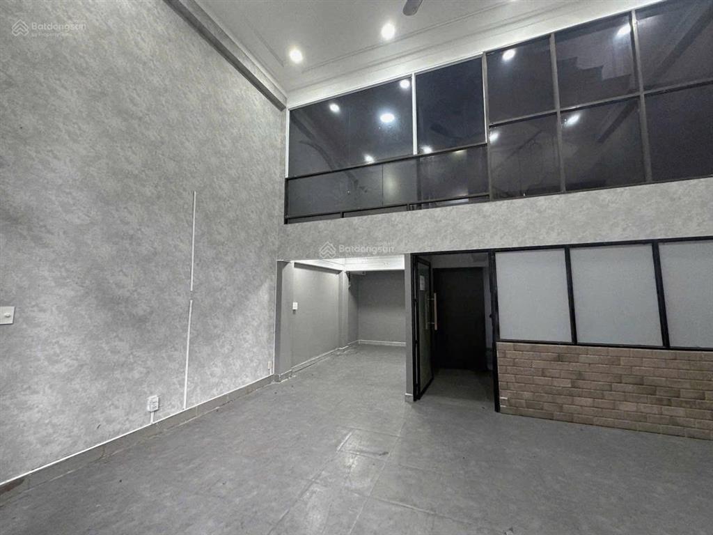 Cho thuê mặt bằng kinh doanh đa ngành nghề, mặt tiền phú mỹ hưng q7, khu phố sầm uất nhiều tiện ich