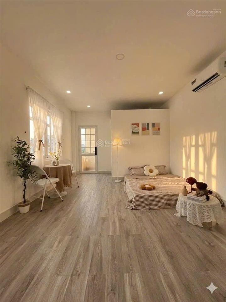 Studio tách bếp, siêu rộng, ban công máy giặt riêng ngay sát q4 q1, kcx tân thuận