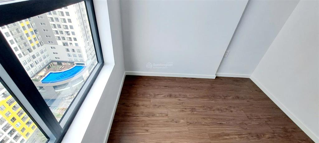 Căn góc đẹp tại bcons emerald 2pn view công viên xanh mát giá chỉ 6,2tr ở ngay cạnh metro suối tiên