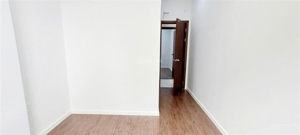 Căn góc đẹp tại bcons emerald 2pn view công viên xanh mát giá chỉ 6,2tr ở ngay cạnh metro suối tiên