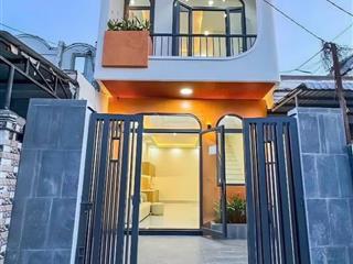 Cần bán gấp nhà 2 tầng (5mx14m), nằm trên đường phạm thế hiển gần chợ lò than, giá 6 tỷ