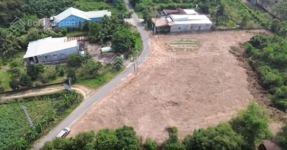 Chính chủ cần bán 1100m có 300m thổ cư đất vườn đẹp  phường củ chi