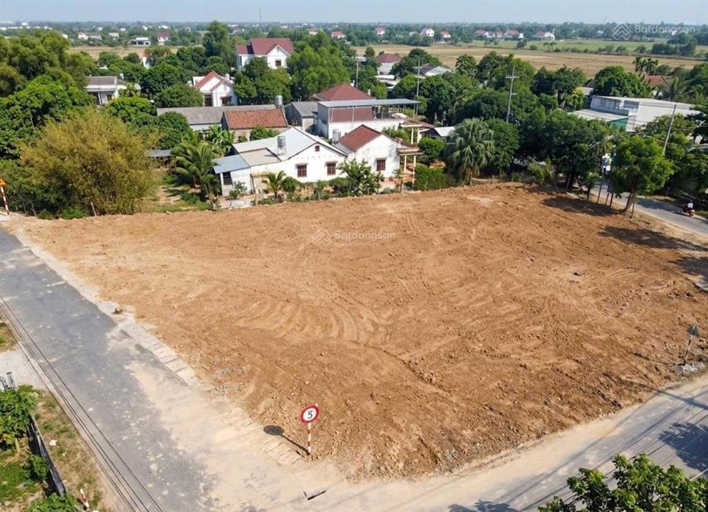Tôi chính muốn bán nhanh lô đất 5x35m có thổ cư  kế bên sư đoàn 9 củ chi mong gặp kh thiện chí