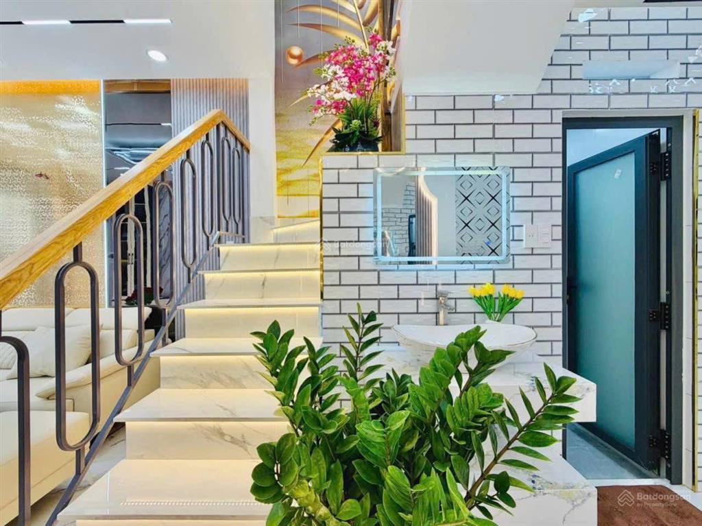 Duy nhất 1 căn! đường lê trực, phường 7, bình thạnh giá chỉ 3 tỷ 450 sổ hồng riêng  hẻm ô tô