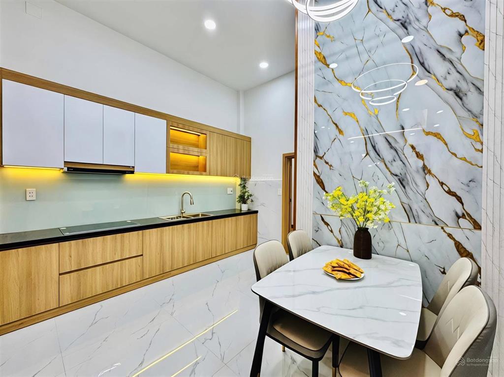 Nóng! chủ cần ra gấp nhà nguyên hồng,phường 1, bình thạnh giá chỉ 2 tỷ 550, 46m2, gần phạm văn đồng