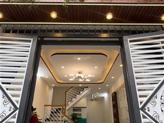 Nhà đẹp 55m2 hẻm trần văn khê, p17, bình thạnh  giá chỉ 2tỷ300