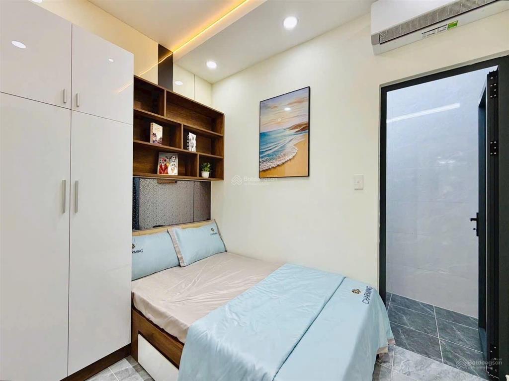 Chủ gấp bán! nhà lê lai p.hạnh thông 4x11m hẻm 5m  3pn 3wc giá 2 tỷ 890 rẻ nhất khu vực