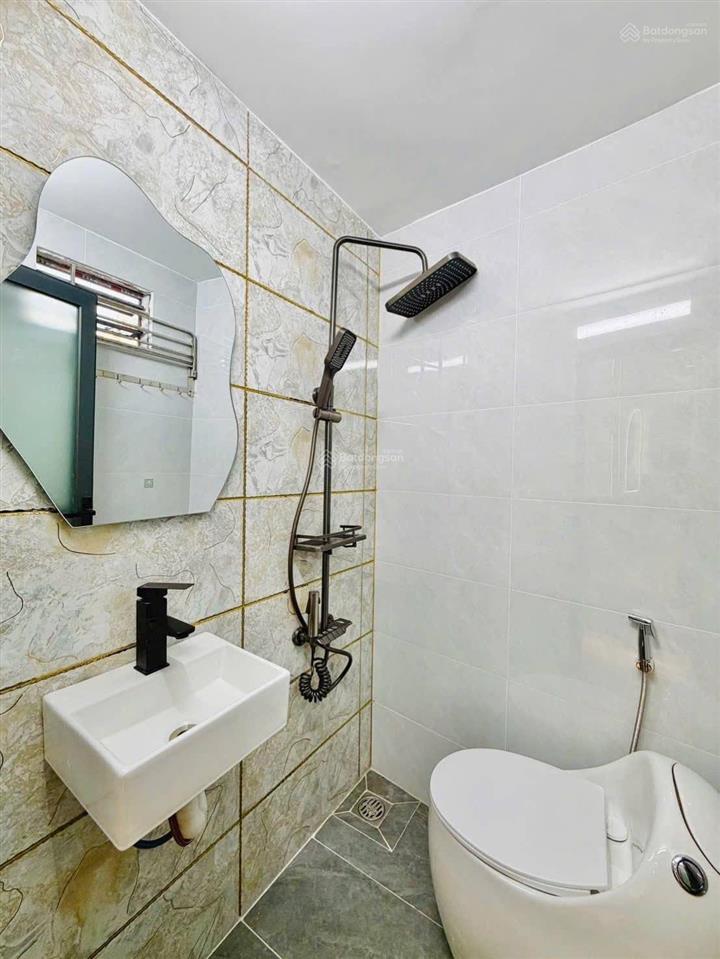 Chủ gấp bán! nhà lê lai p.hạnh thông 4x11m hẻm 5m  3pn 3wc giá 2 tỷ 890 rẻ nhất khu vực