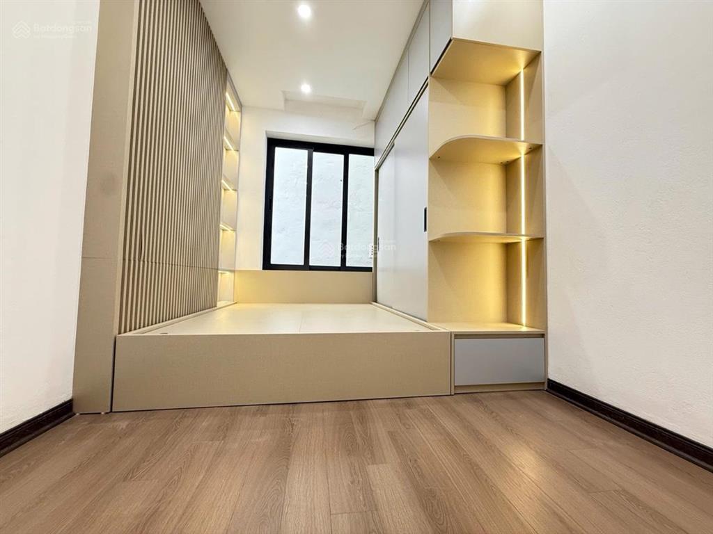 Giảng võ  đống đa  4 tầng  sổ đỏ đẹp