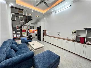 Nhà đẹp  ở luôn  oto đỗ cửa  4 tầng  gần đại học mỏ  cầu mới  đường bờ tây sông nhuệ.