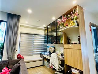 Bán gấp ch 2n + 64m tòa sa5 hướng đông bắc đông nam, tầng trung đẹp giá 4,6 tỷ  em 0857 165 ***