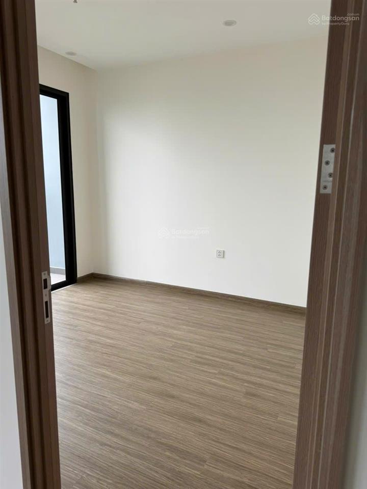 Giá 4,4 tỷ mua ngay căn 63m2 tòa gs5 2n2vs view ban công tây nam gần chính nam.  em 0857 165 ***