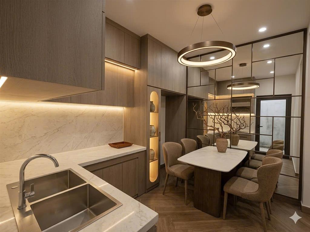 CHỈ NHỈNH 5 TỶ– NHÀ ĐẸP NGANG 4.6M– SÁT NGÃ TƯ PHÚ THUẬN– NGUYỄN THỊ THẬP– QUẬN 7- KDC