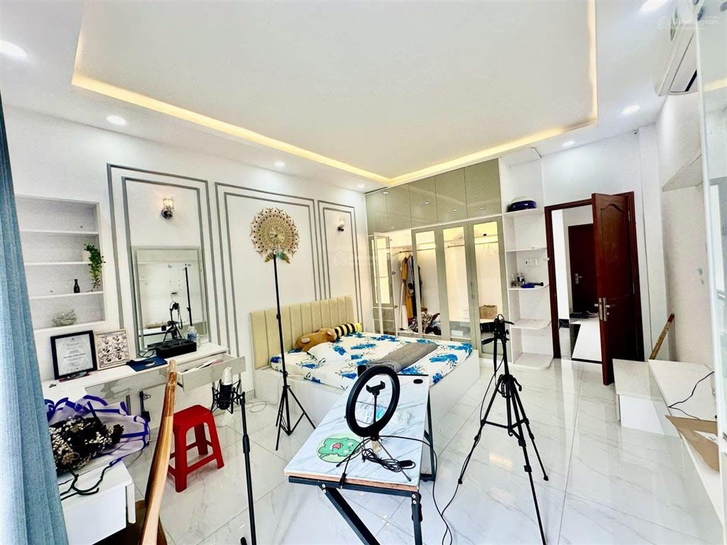 Chỉ một căn duy nhất ngay trung tâm , nhà mai thị lựu , 60m2 giá siêu sốc chỉ dưới 2 tỷ 9 là sở hữu