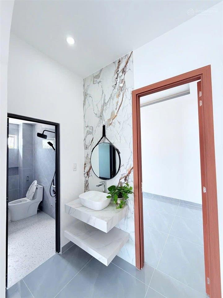 Nhà phan đình phùng , phú nhuận , giá siêu bất ngờ chỉ 2 tỷ 430 là sở hữu được ngay nhà 54m2 .