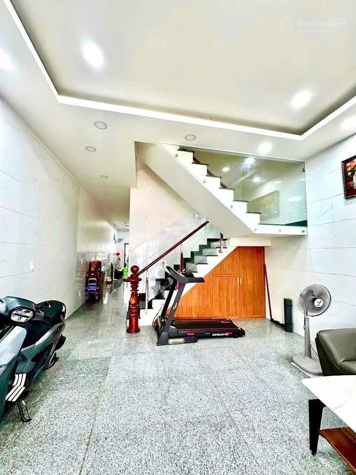 Bán gấp nhà riêng full nội thất đường số 6 hiệp bình, thủ đức 72m giá chỉ 2.7 tỷ