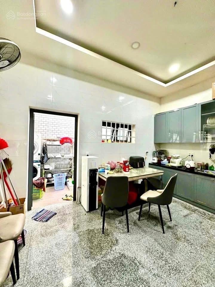 Bán gấp nhà riêng full nội thất đường số 6 hiệp bình, thủ đức 72m giá chỉ 2.7 tỷ