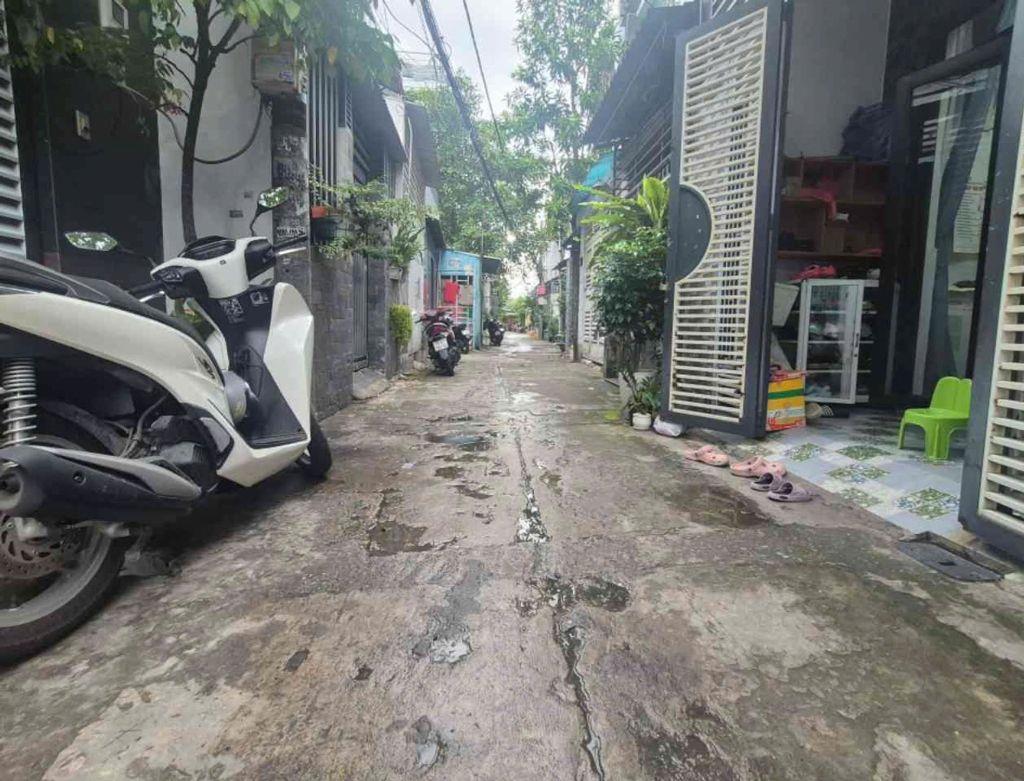 Nhà hẻm xe hơi ngay Nguyễn Hữu Tiến, 35m² chỉ 3Đ nhỏ