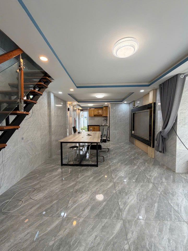 Siêu phẩm Đoàn Giỏi 2 mặt tiền, xe hơi ngủ trong nhà,  2 tầng 48m² mà chỉ 4Đ lớn