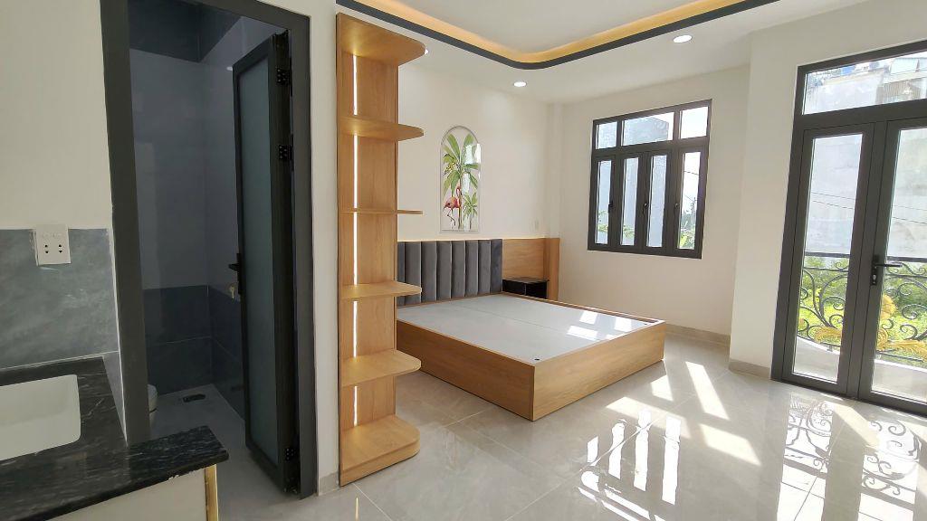 Aeon Tân Phú nhà 4 tầng mới xây, ngang lớn 4.5m không lộ giới, ô tô đổ cửa chỉ 6đ nhỏ