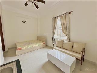 Studio thảo điền có nội thất, cửa sổ lớn 7tr2